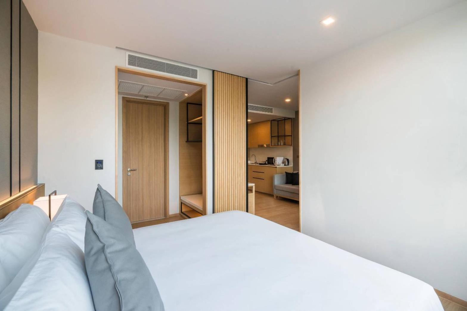 Arize Hotel Sri Racha Sziracsa Kültér fotó