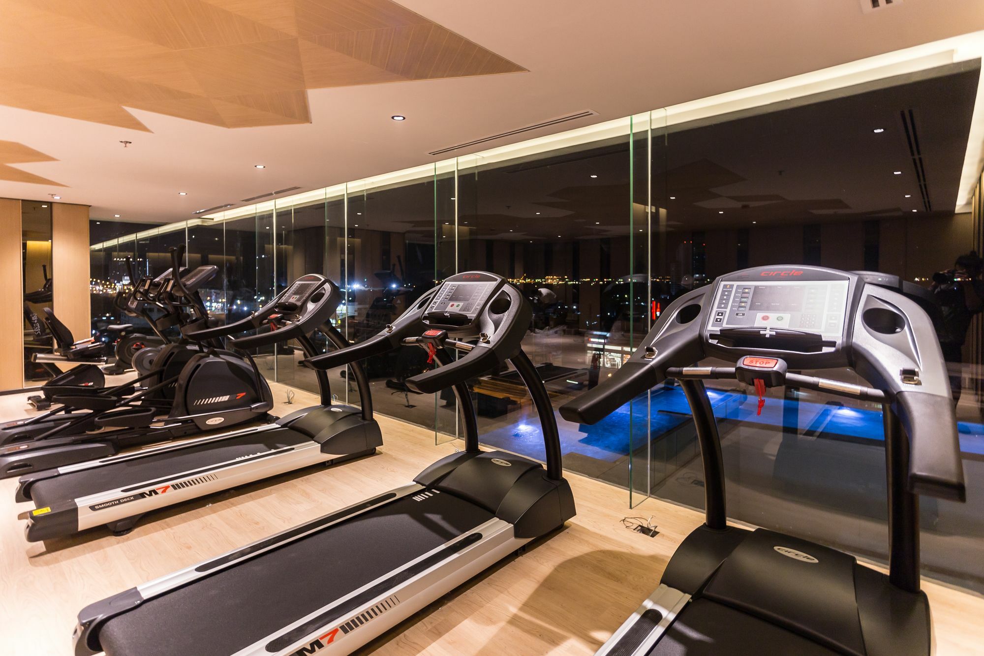 Arize Hotel Sri Racha Sziracsa Kültér fotó