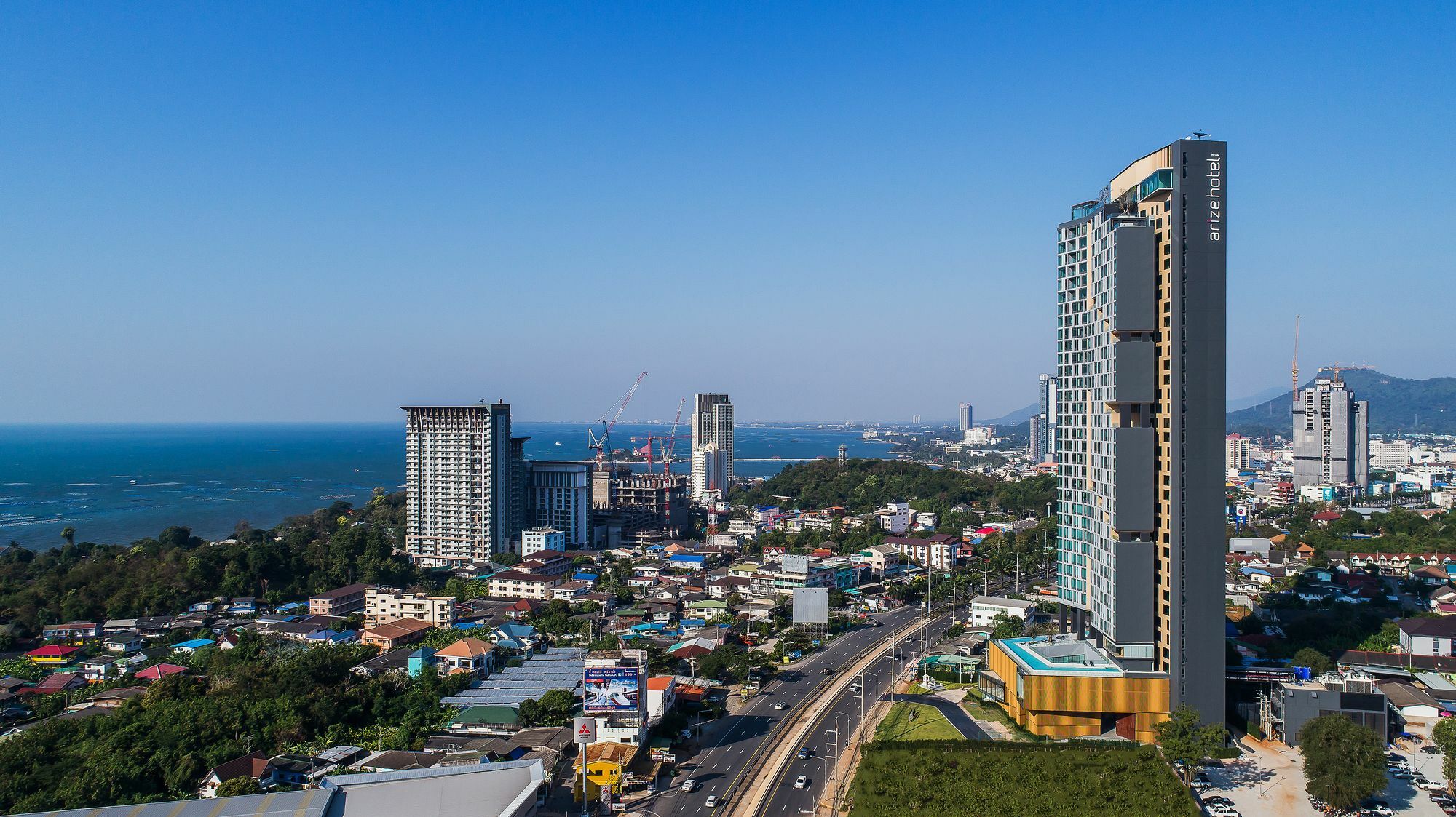 Arize Hotel Sri Racha Sziracsa Kültér fotó