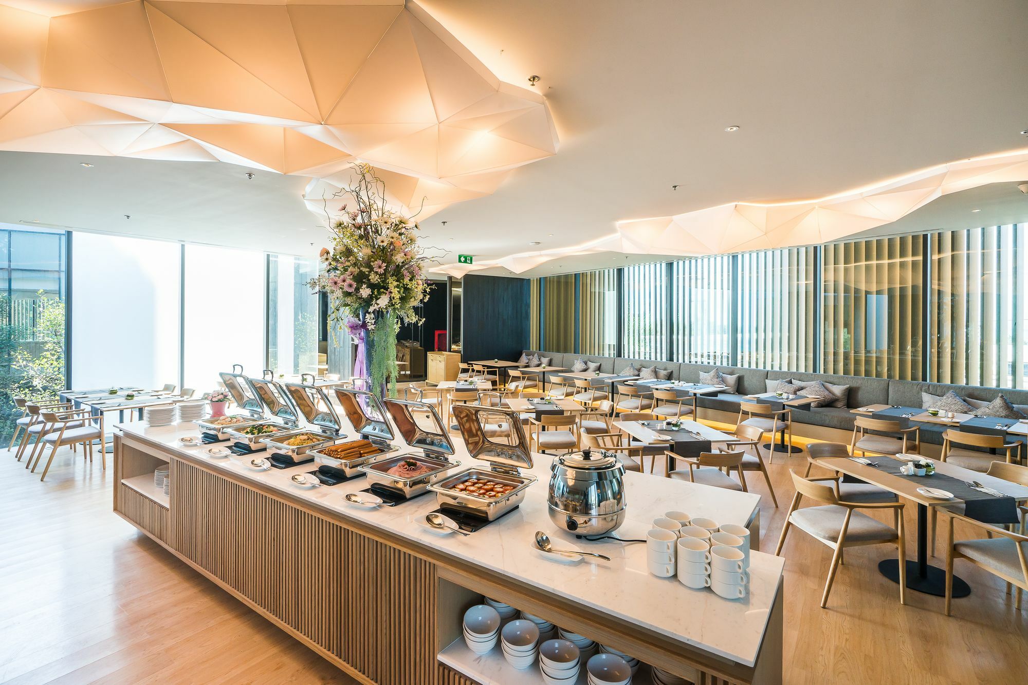 Arize Hotel Sri Racha Sziracsa Kültér fotó