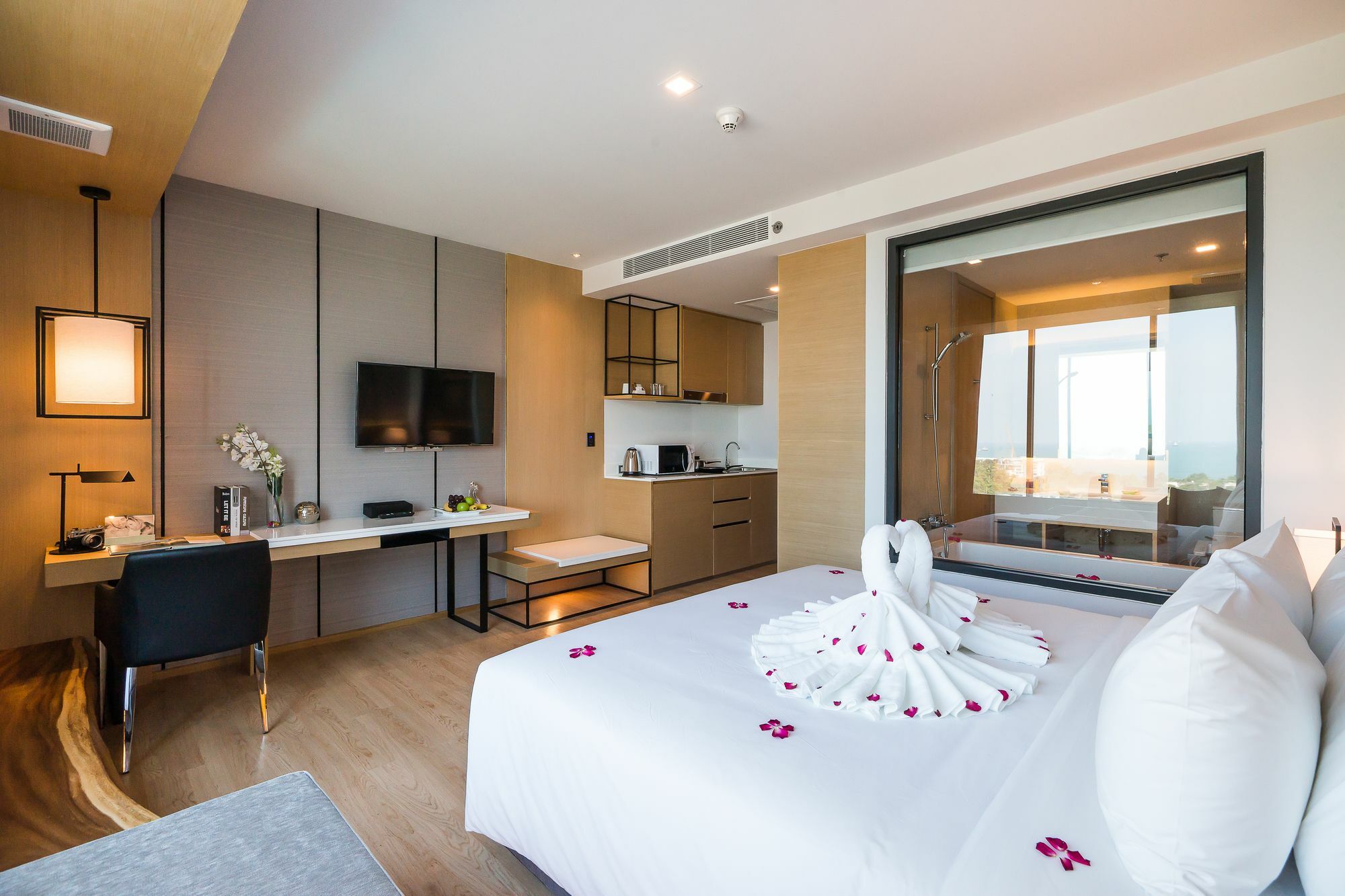 Arize Hotel Sri Racha Sziracsa Kültér fotó